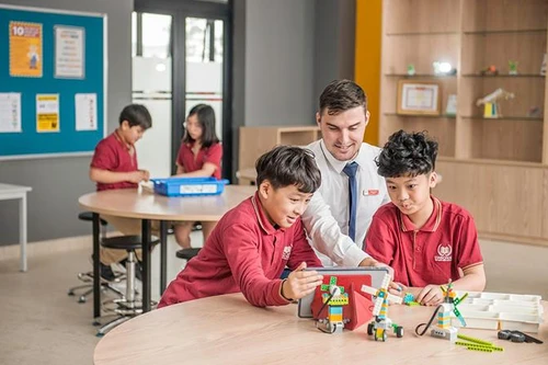 Vinschool The Harmony, Vinschool Times City và Vinschool Central Park đạt giám định CIS