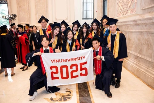 VinUni vinh danh thế hệ trưởng thành từ đại dịch