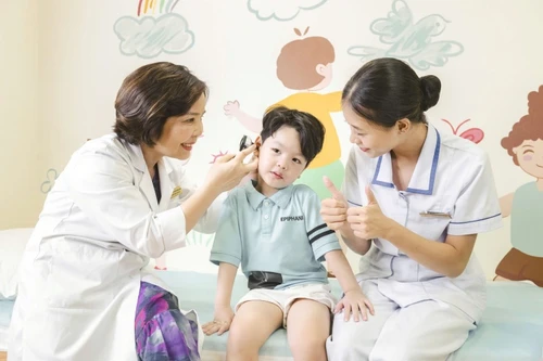 Nữ bác sĩ mở ra cơ hội sống cho bệnh nhi mắc bệnh hiếm gặp