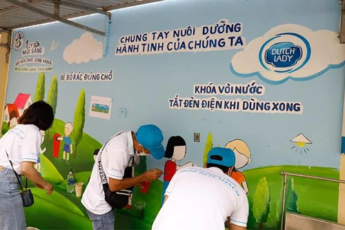 Hàng nghìn học sinh tại Hà Nam và Bình Dương có những trải nghiệm khó quên trong ‘Ngày vì cộng đồng’ của Cô Gái Hà Lan