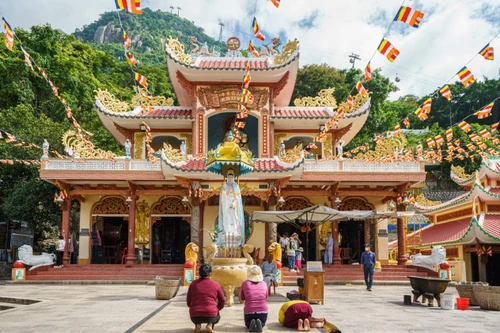 3 lý do khiến núi Bà Đen thành ‘thánh địa hành hương’ dịp cuối năm