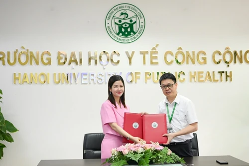 Trường đại học y tế công cộng và Quỹ VinFuture hợp tác phòng chống - kiểm soát thuốc lá điện tử học đường