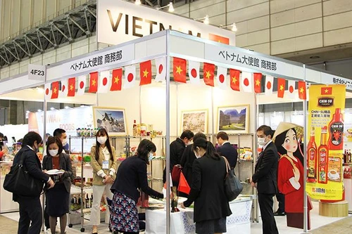 Tương ớt Chin-Su nổi bật tại triển lãm thực phẩm và đồ uống quốc tế Nhật Bản