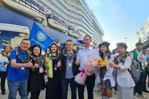 Dòng khách Trung Quốc trở lại: Cảng tàu khách quốc tế Hạ Long đón gần 2.000 khách