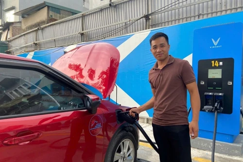 Tài xế xe điện: Trạm sạc ngày càng nhiều, thời gian sạc nhanh gấp đôi