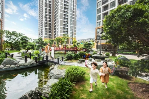 Khách hàng tấp nập ‘xuống tiền’ mua căn hộ tại phía Đông Thủ đô