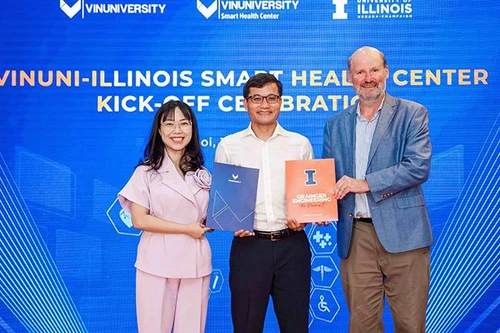 Nghiên cứu khoa học sức khỏe thông minh để nối dài 'cánh tay' ngành y