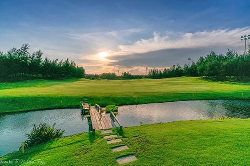 Có gì đặc biệt trong thẻ du lịch quyền năng “5 in 1” mừng sinh nhật 20 năm FLC?