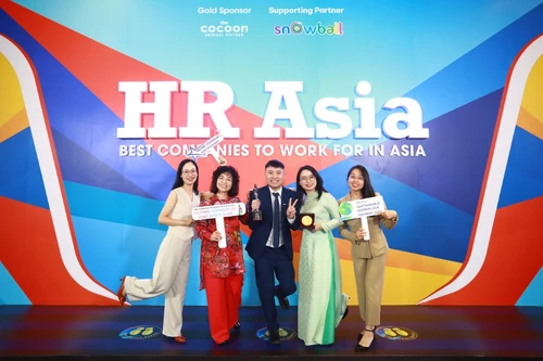 MB nhận giải thưởng ‘Doanh nghiệp có môi trường làm việc bền vững’