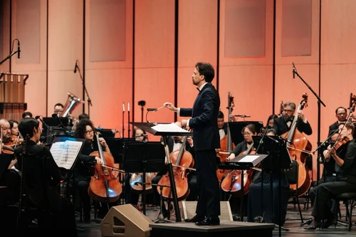 Tối 31/10, huyền thoại violin Joshua Bell lần đầu tiên biểu diễn tại Việt Nam