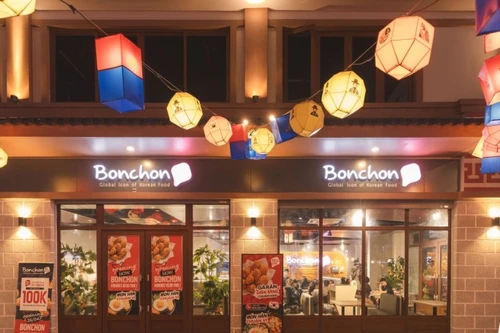 Thương nhân phố cổ chớp thời cơ ‘Đông tiến’ đón đầu cơ hội kinh doanh đột phá 