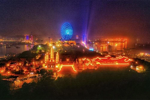 Đến Quảng Ninh đừng bỏ lỡ những quần thể tâm linh đẹp kỳ vĩ này