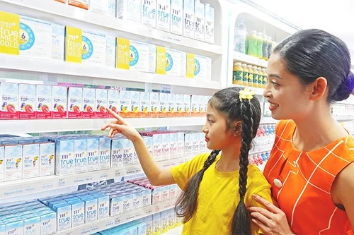 Ra mắt Nước uống sữa trái cây công thức TOPKID hỗ trợ phát triển não bộ và chiều cao