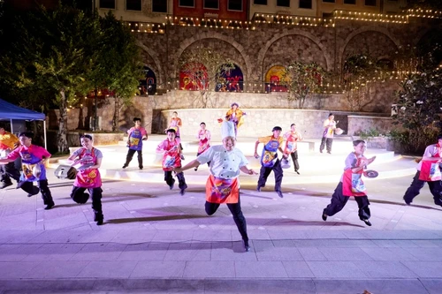 Phú Quốc ra mắt Vui Phết- chợ đêm bên biển đầu tiên tại Việt Nam