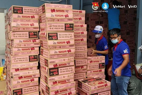 VinID “chạy tiếp sức” cùng người dân trong vùng dịch Hà Nội