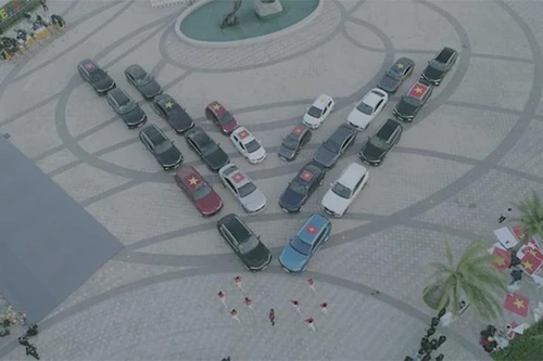 Vì sao các mẫu xe điện tự hành của VinFast trở thành tâm điểm của giới bình xe quốc tế?