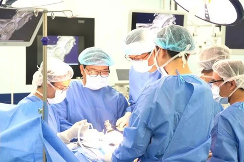 Vinmec: Ứng dụng thành công kỹ thuật ‘cá thể hóa’ thay khớp háng ‘4 không’