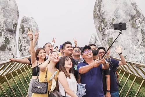 Hàng trăm nghìn du khách đổ về Sun World toàn quốc dịp lễ 2/9