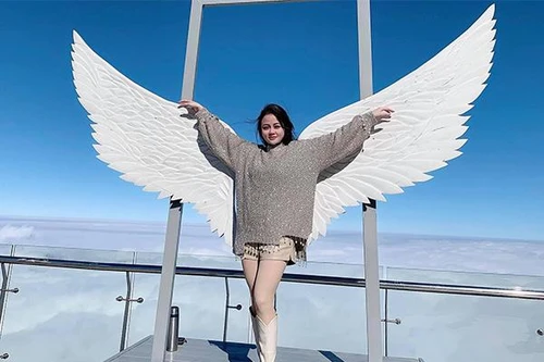 Sa Pa “đẹp xuất sắc” những ngày đầu năm, du khách “rần rần” đổ về check-in 