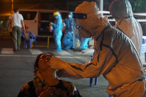 Thấy gì từ cách “chống dịch” của Đà Nẵng?