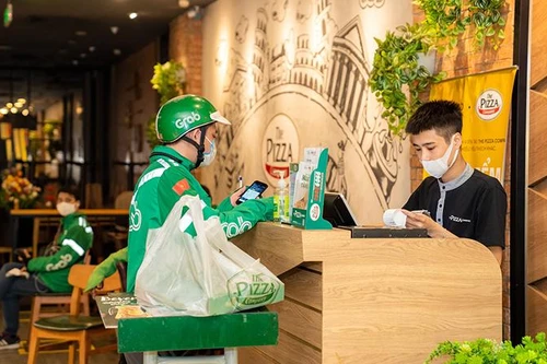 Hà Nội: Một số Trung tâm Thương mại Vincom bắt đầu hoạt động trở lại