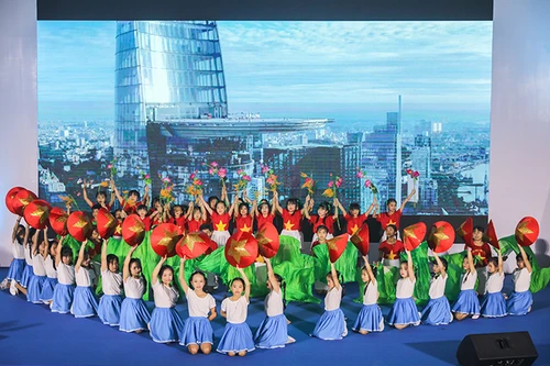 Hơn 46.300 học sinh tỉnh Vĩnh Long được thụ hưởng Sữa học đường năm học 2020-2021