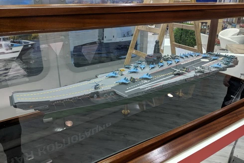 [ẢNH] Dấu chấm hết cho tham vọng siêu tàu sân bay của Hải quân Nga?