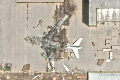 [ẢNH] Ảnh vệ tinh rõ nét về máy bay vận tải An-124 Ruslan bị phá hủy tại Lybia
