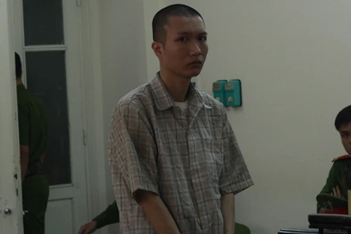 Ấm ức dồn nén, lẳng lặng vác dao đoạt mạng... chú họ