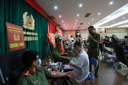 Nguyện là ‘lá chắn và thanh bảo kiếm’, vì sự bình yên của nhân dân