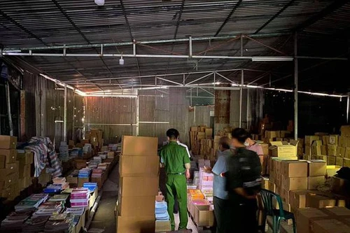 Triệu tập Giám đốc 2 công ty trong đường dây sản xuất, tiêu thụ 3 triệu cuốn sách giáo khoa giả
