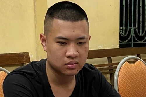 Bàng hoàng 2 'võ sỹ' hẹn nhau lên cầu, dùng dao quyết chiến vì số tiền 1 triệu đồng