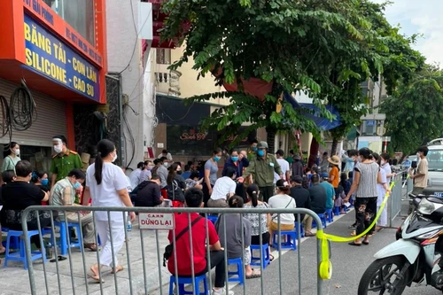 Tạm dừng tiêm vắc xin tại Bệnh viện mắt Hồng Sơn đến khi đảm bảo nguyên tắc giãn cách