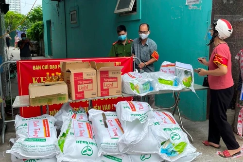 Nhật ký diệt ‘giặc’ Covid ở địa bàn đông dân nhất quận Hai Bà Trưng