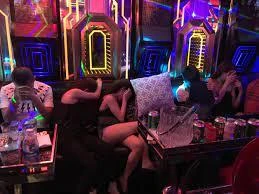 Hà Nội: 4 cô gái thế hệ 10X thác loạn 'tiệc ma túy' ở chung cư cao cấp