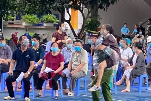 Hoàn thành trọn vẹn ‘mục tiêu kép’, hỗ trợ hơn 8.000 người dân gặp khó trong đại dịch Covid