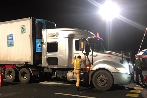 Xử lý hàng loạt đối tượng làm, sử dụng giấy xét nghiệm Covid giả