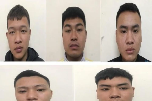 Khởi tố chủ hiệu cầm đồ cùng 4 đồng phạm cướp tài sản