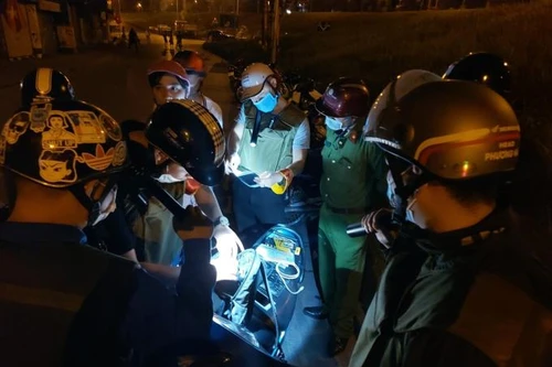 Bắt 5 đối tượng truy nã, phá 3 ổ nhóm môi giới mại dâm