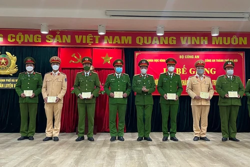 Kết hợp nhuần nhuyễn giữa lý thuyết và thực tiễn khoa học hình sự