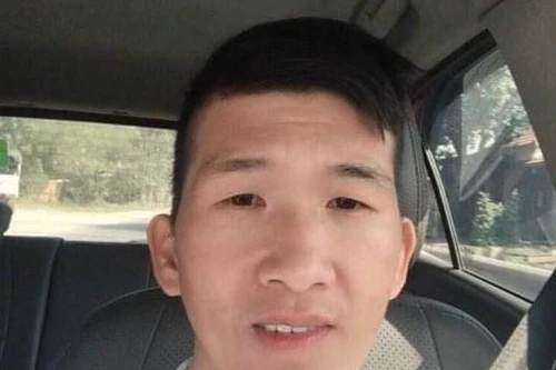 Bấm huyệt ‘kèm’... quan hệ tình dục, tống tiền nữ bệnh nhân bằng clip ‘nóng’