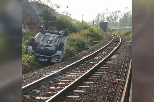 Rạng sáng vượt đường sắt, nam thanh niên bị tàu hỏa húc tử vong