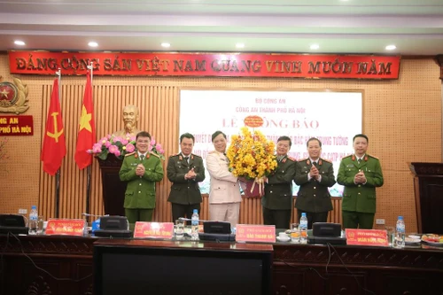 Công bố Quyết định của Chủ tịch nước về thăng cấp bậc hàm tướng Công an nhân dân