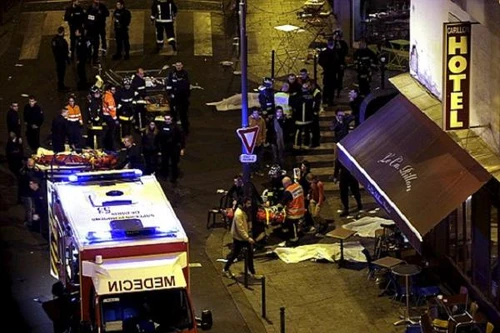 Súng AK của những kẻ khủng bố Paris đến từ Đức?