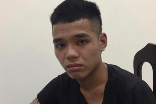 Bí mật trong chiếc xe taxi dừng đỗ bên đường lúc nửa đêm