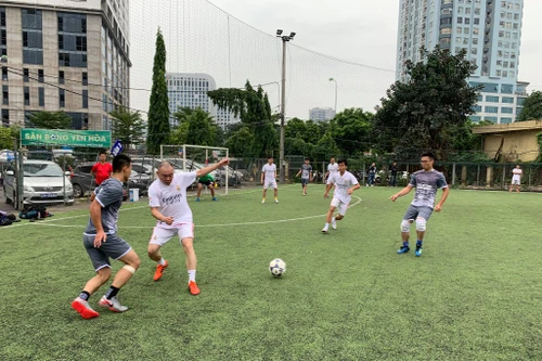 Sôi nổi giải bóng đá Cụm thi đua số 2 Công an Hà Nội