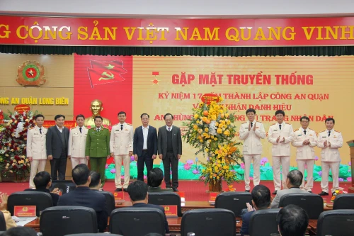 Công an quận Long Biên điều tra, khám phá 2.580 vụ phạm pháp hình sự