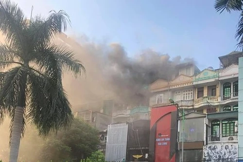 Hà Nội: Xử lý nhanh sự cố hỏa hoạn tại quán karaoke XO