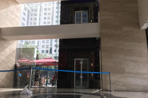 Điều tra vụ người đàn ông bị thương nặng sau khi bước ra từ thang máy chung cư Golden Land