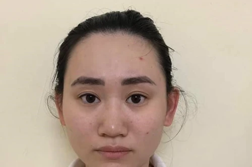 Bắt nữ nhân viên bảo hiểm trộm iPhone của bạn cùng trọ